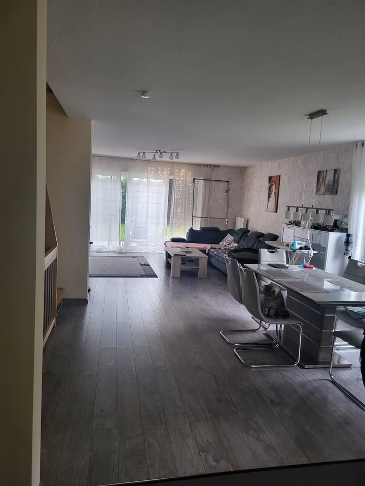 ab537eef-a445-4612-8538-e162871477ef